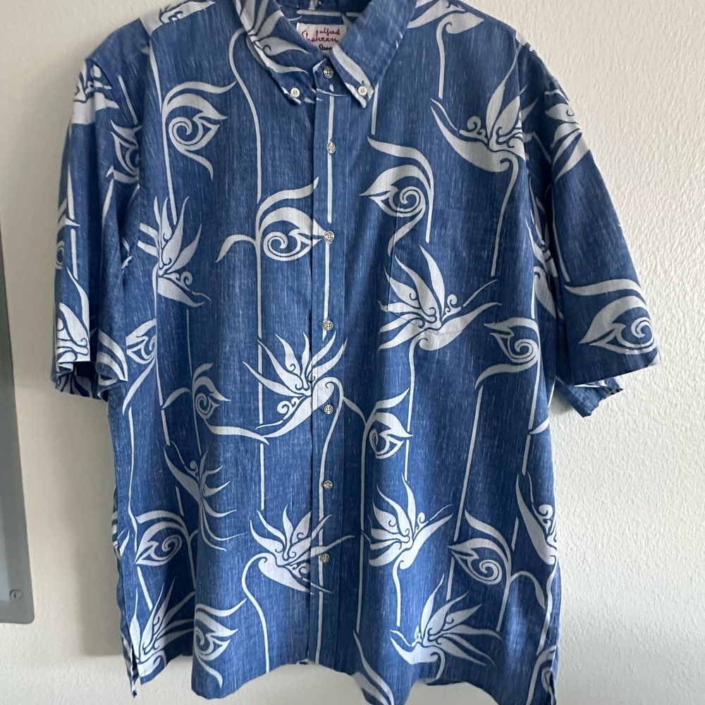 Reyn Spooner x Alfred Shaheen

Bird of Paradise design Blue & White